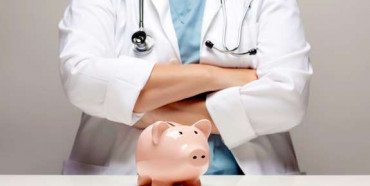 «Від 22-25 тисяч гривень»: у МОЗ розповіли, якою має бути зарплата медиків у 2021 році