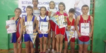 Дубенчани перші на Всеукраїнському турнірі з вільної боротьби
