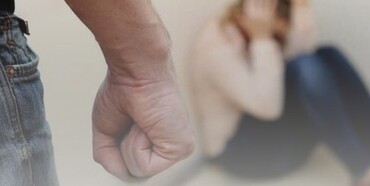 До двох років увʼязнення загрожує жителю Березнівщини за систематичне знущання над  дружиною 