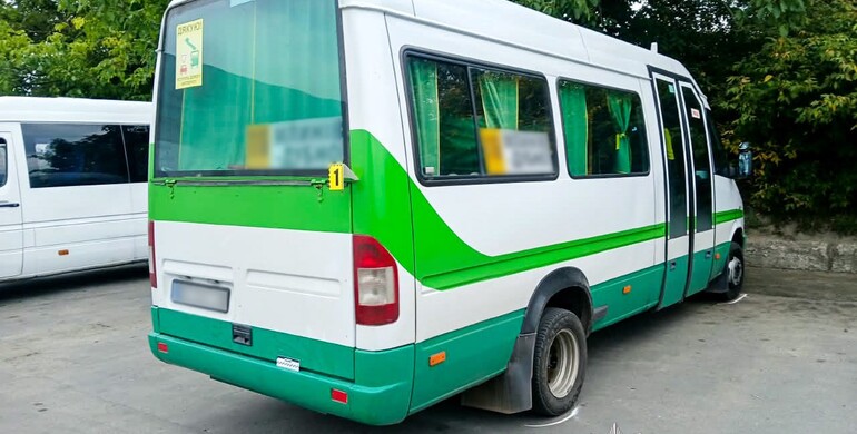У Дубні під колесами маршрутки травмувалася пенсіонерка 