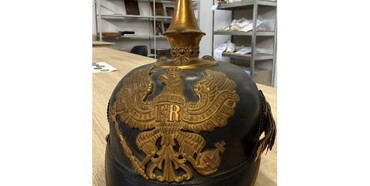 Житель Рівненщини намагалися відправити поштою до США рідкісний шолом 1915 року