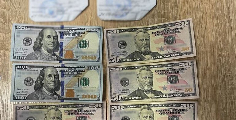 На Рівненщині правоохоронці викрили 3 працівників ТЦК та СП на отриманні неправомірної вигоди 