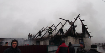 На Рівненщині вогонь знищив 200 тюків сіна та соломи 
