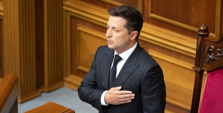 Зеленський підписав указ про можливе скасування строкової служби в Україні 