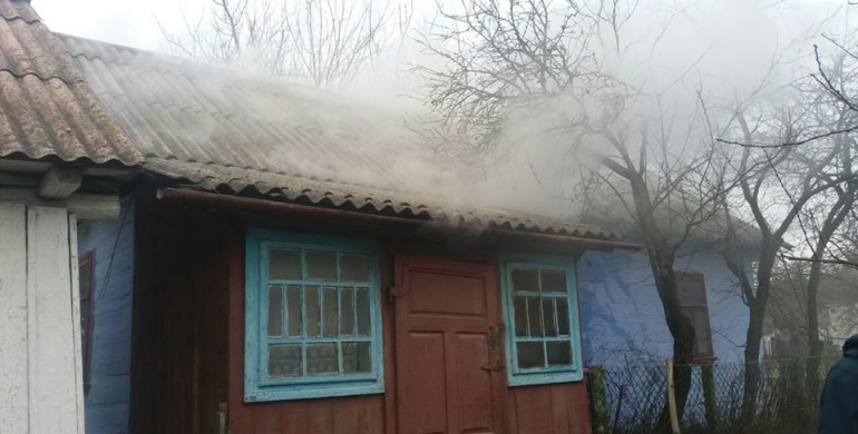 На Костопільщині чергова пожежа: гасили шестеро рятувальників (ФОТО)