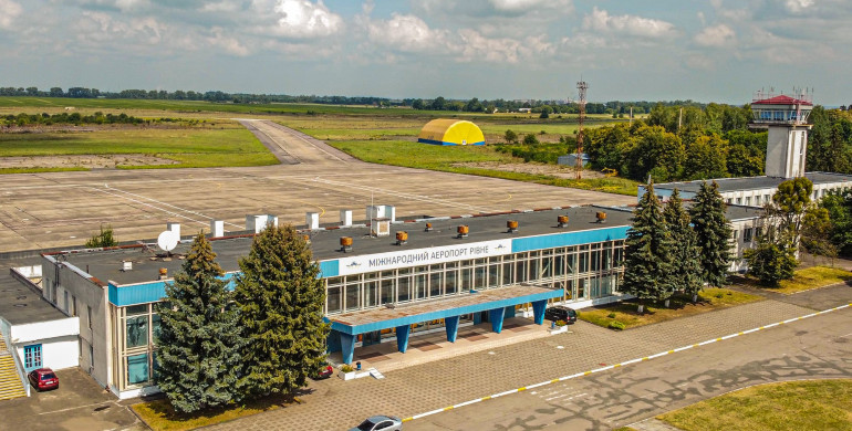 Рівненська ОДА оголосила тендери на реконструкцію аеропорту «Рівне»