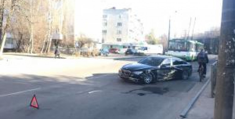 ДТП у Рівному: водій BMW зникла з місця пригоди а потім повернулася