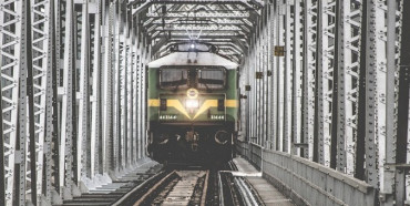 Укрзалізниця відновлює продаж квитків на кілька поїздів далекого сполучення