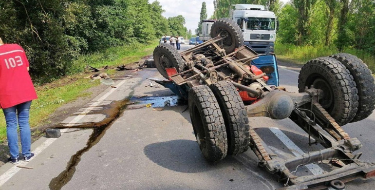 На Дубенщині «ГАЗ» з‘їхав у кювет - водій загинув на місці