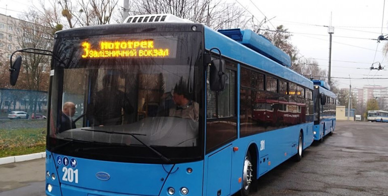Рівненський автопарк поповнився двома новенькими тролейбусами (ФОТО)