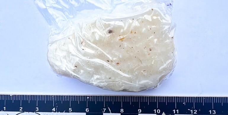 На Рівненщині викрили чоловіка, який збував психотропи в особливо великих розмірах 