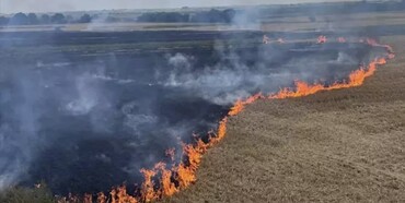 На Рівненщині під час пожежі післяжнивних залишків чоловік отримав опіки