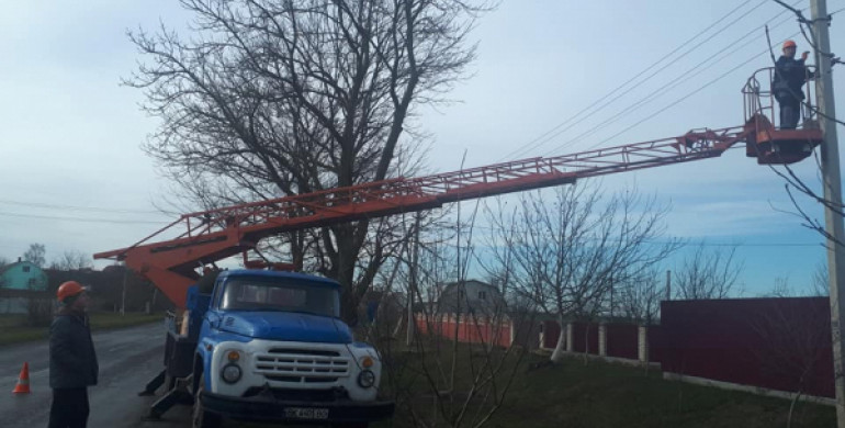 У Дядьковицькій ОТГ підключили майже 11 кілометрів вуличного освітлення