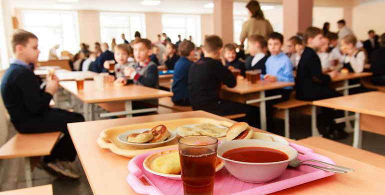 Які зміни відбулися у харчуванні школярів з 1 січня 2022 року