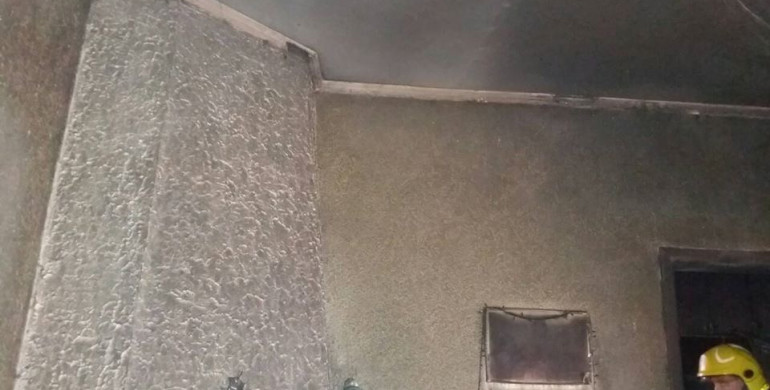 З пожежі у Костополі врятували жінку(ФОТО)