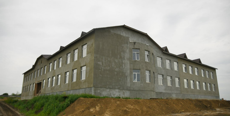Понад три сотні учнів навчатимуться у новій двоповерховій школі на Дубенщині