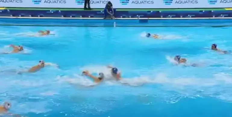 Із спортсменів РФ та Білорусі зняли санкції у водних видах спорту