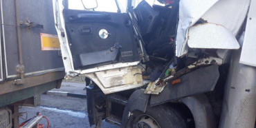 Дубенські рятувальники надавали допомогу після ДТП за участі двох вантажівок (ФОТО)