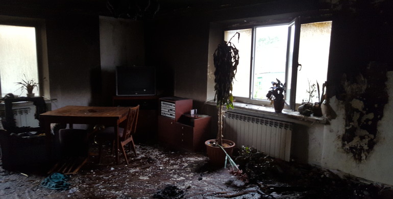 Через пожежу евакуювали 5х мешканців будинку на Рівненщині