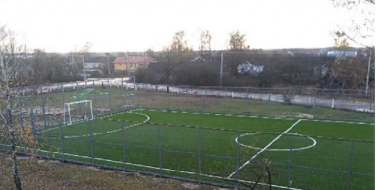 На Володимиреччині добудовують ще одне футбольне поле