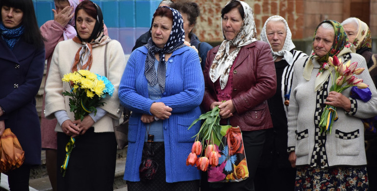 На Рівненщині встановили меморіальну дошку у пам‘ять загиблого в зоні АТО (ФОТО)