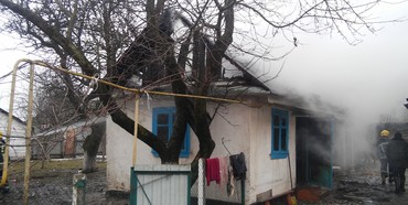 На Рівненщині ледь не згоріли два будинки (ФОТО) 
