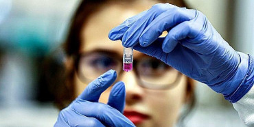Масова вакцинація від коронавірусу може розпочатися вже в березні 2021-го