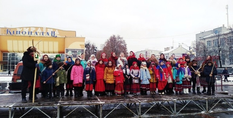У центрі Рівного розпочався фестиваль вертепів "Нова радість стала" (ФОТО)
