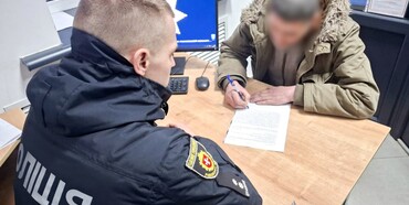 У Рівному чоловік запускав салюти 