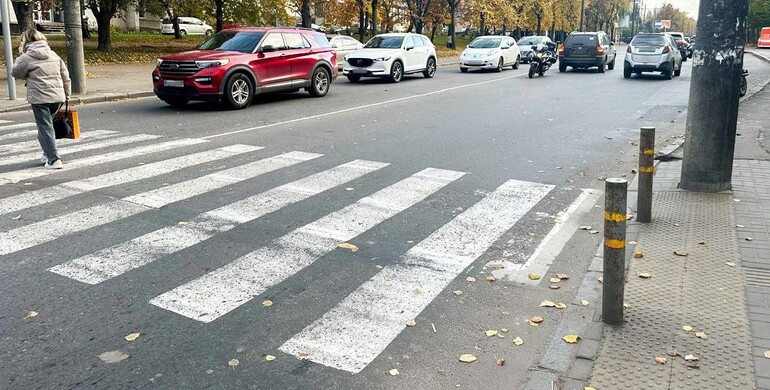 У Рівному школяр потрапив під колеса авто У Рівному школяр потрапив під колеса авто