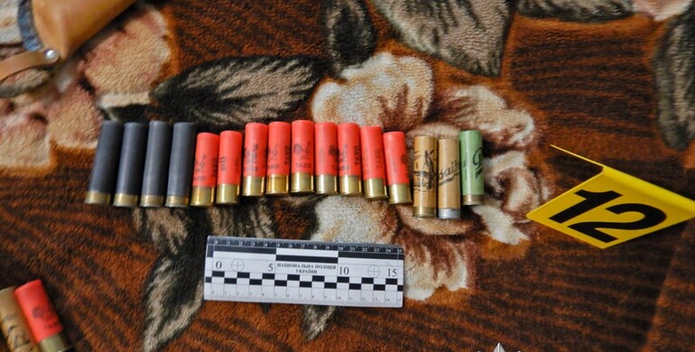 На Рівненщині чоловік застрелив співмешканку та скоїв самогубство 