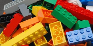 Першокласники Рівненщини отримають конструктор LEGO