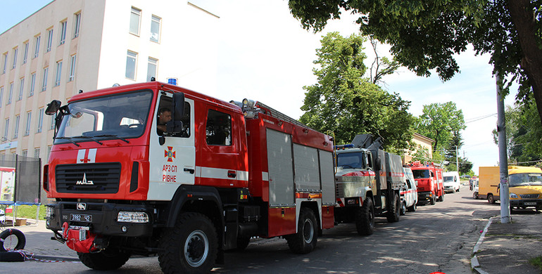 Співробітники Служби порятунку Рівненщини долучилися до святкування Дня міста Острога