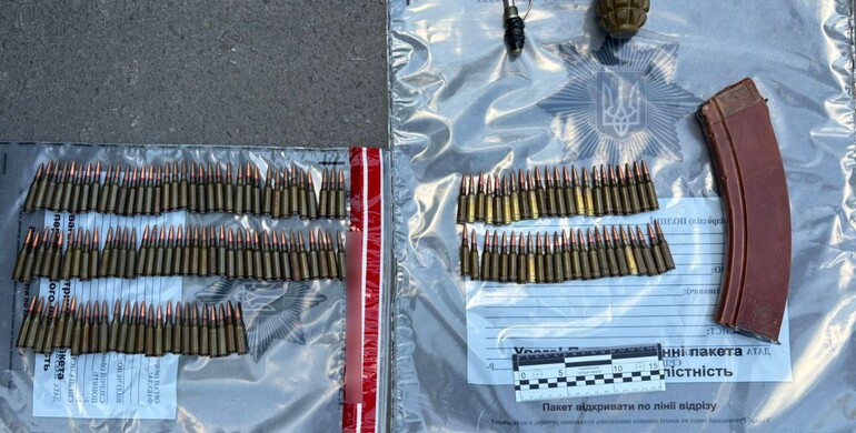 Житель Рівненського району незаконно зберігав боєприпаси Житель Рівненського району незаконно зберігав боєприпаси