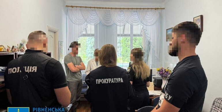 26 людей отримали підозри за зловживання бюджетними коштами на Рівненщині 