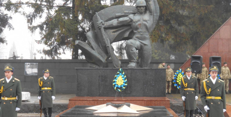 Як відзначатимуть у Рівному 75-ту річницю визволення України від нацистських загарбників (ПЛАН ЗАХОДІВ)