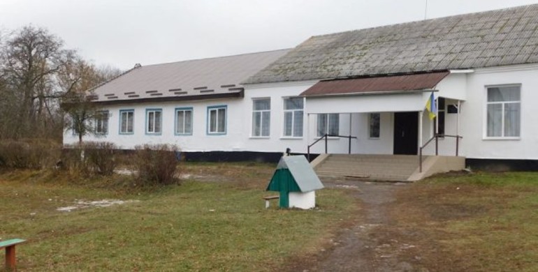 У Гощанському районі реставрували школу 