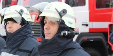 Рівненські піротехніки  виконують свої службові обов`язки, з ліквідації наслідків пожежі, поблизу Ічні
