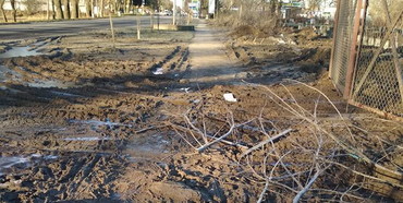 Рівняни обурені знищеним тротуаром на вулиці Курчатова [Фото]