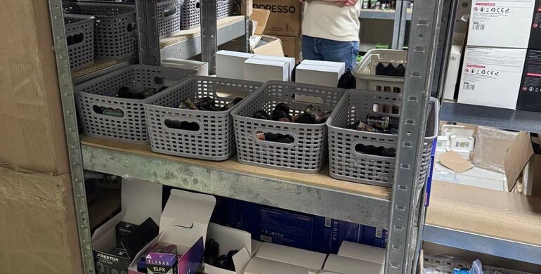 Два чоловіки з Рівненщини та Прикарпаття збували контрафактні електронні сигарети 