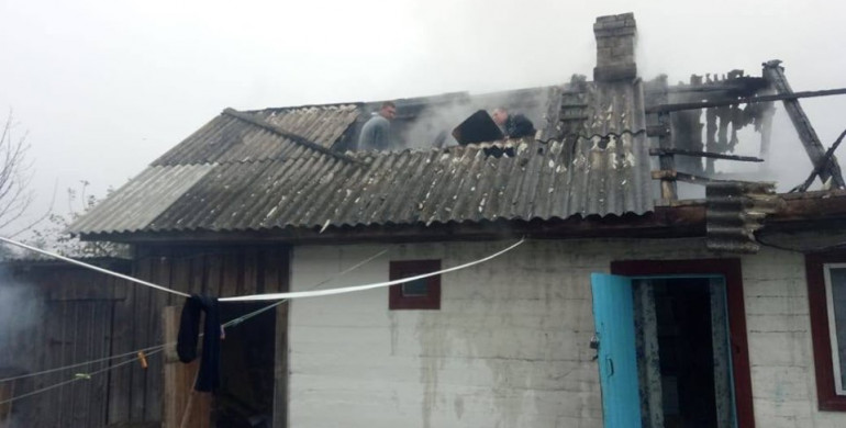 На Рівненщині під час пожежі в будинку загинув 5-річний хлопчик (ФОТО)