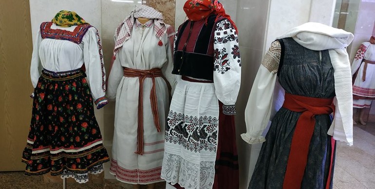У Рівному відбулося свято автентичного костюма "Доля" (ФОТО)