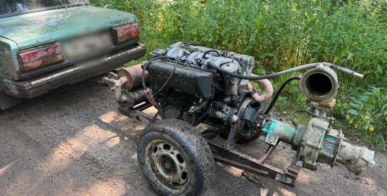 На Рівненщині Нацполіція продовжує масштабні заходи проти незаконного видобутку бурштину