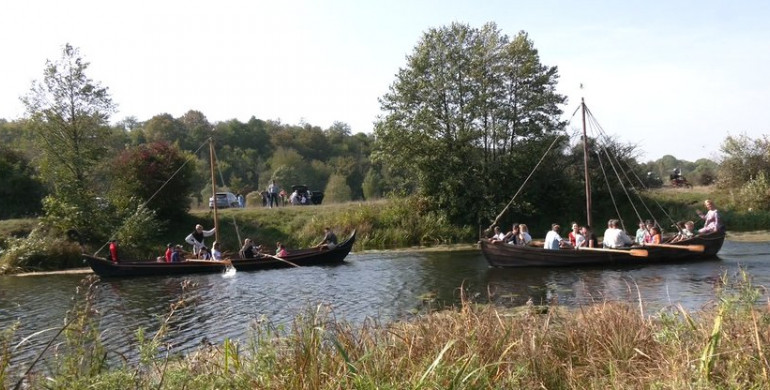 «Наша фішка – човни»: біля Рівного відбувся історико-культурний фест