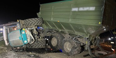 На Рівненщині в ДТП потрапили вантажівка і трактор 