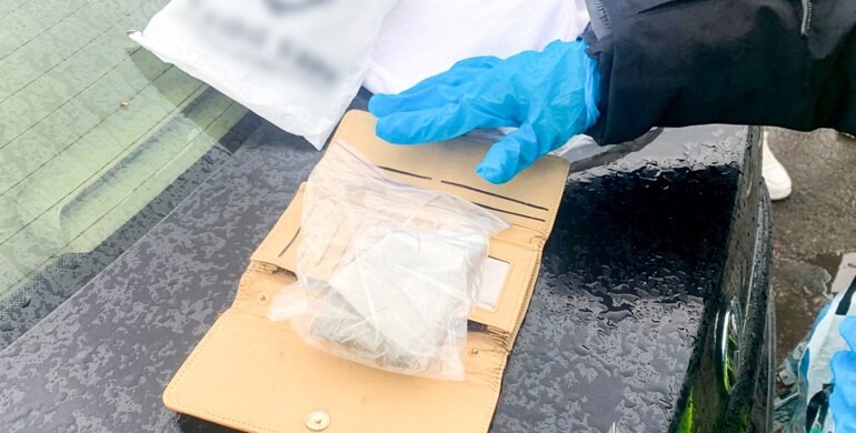 У Радивилові поліцейські затримали збувачку канабісу