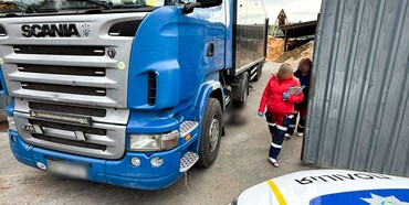 У Рівному під колесами вантажівки загинув пішохід