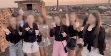 У Костополі компанія підлітків побила дівчину 