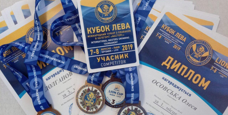 Плавці Рівненської АЕС здобули 64 медалі