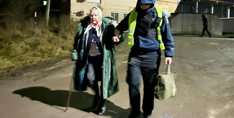 Масована ворожа атака Рівненщини: на місцях події працюють правоохоронці 